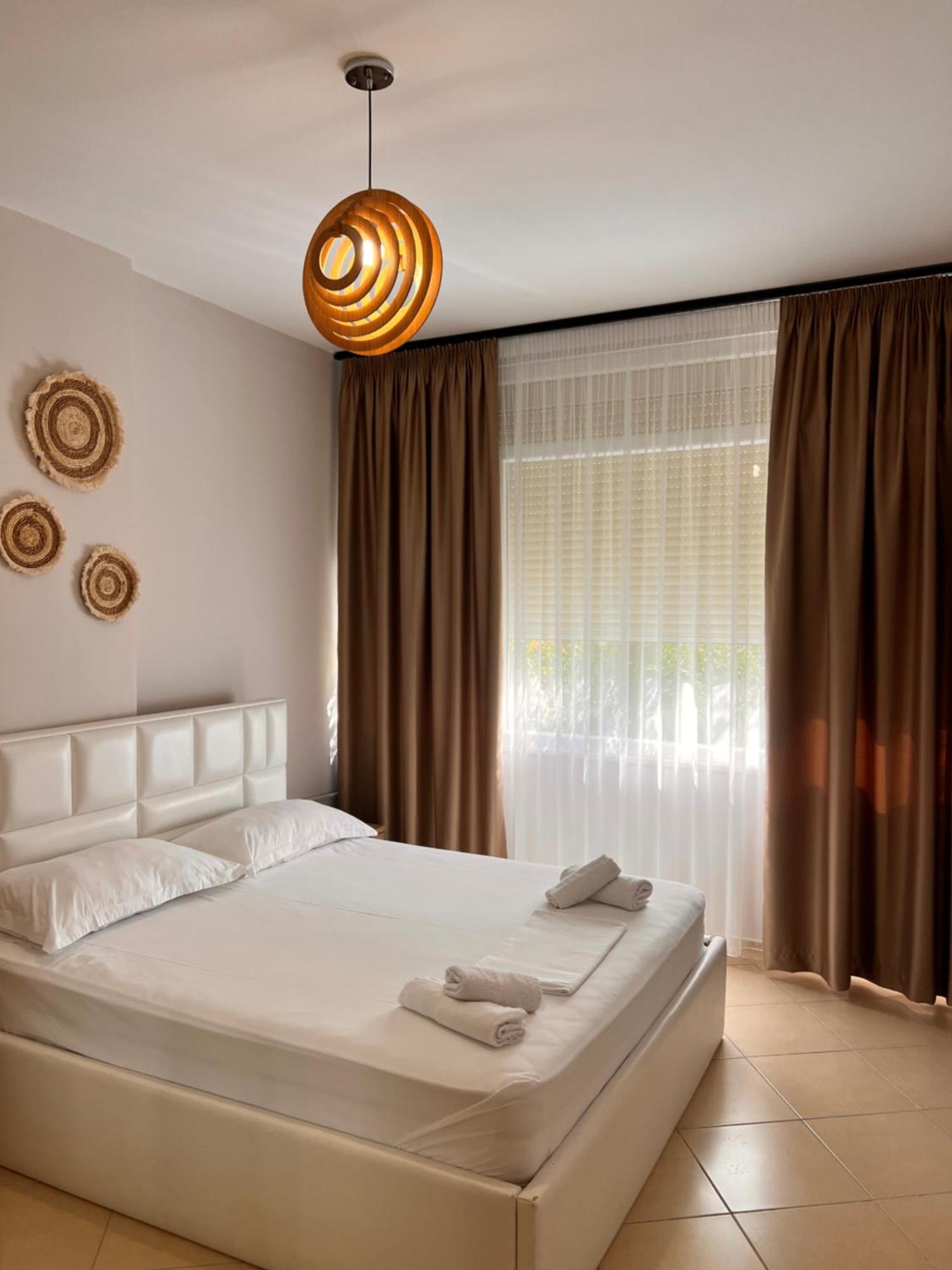 Gjiri Lalzit Home Durres Ngoại thất bức ảnh